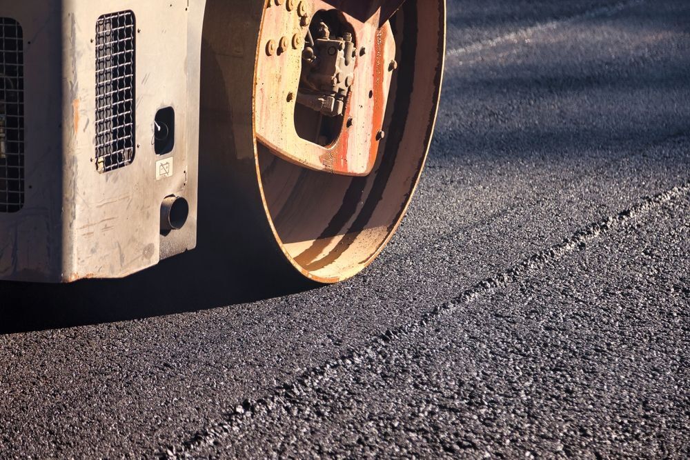 What a Professional Asphalt Assessment Should Include